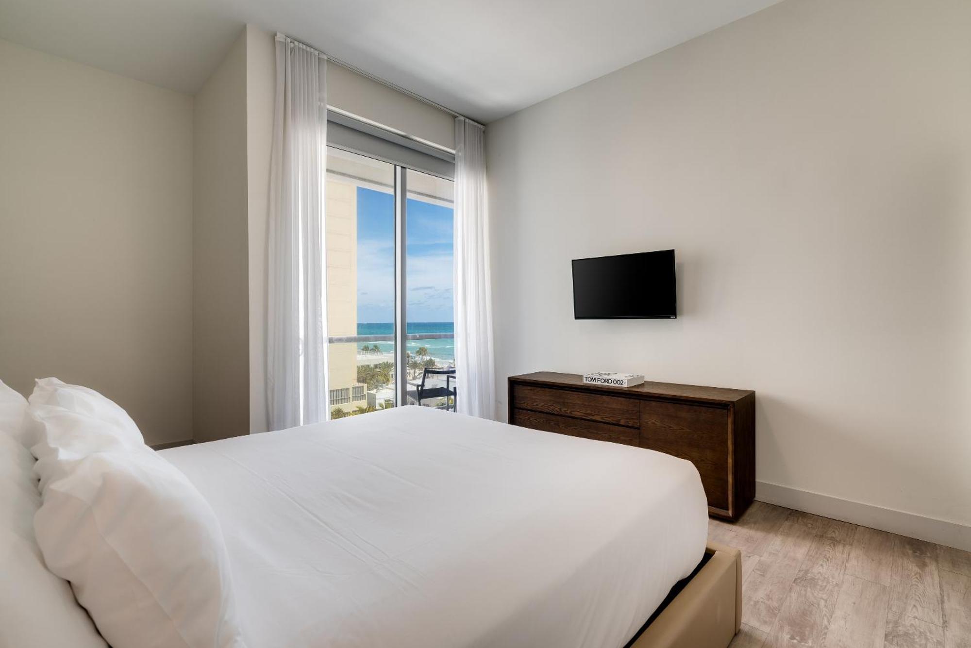 Costa Hollywood Beach Resort - An All Suite Hotel Dış mekan fotoğraf